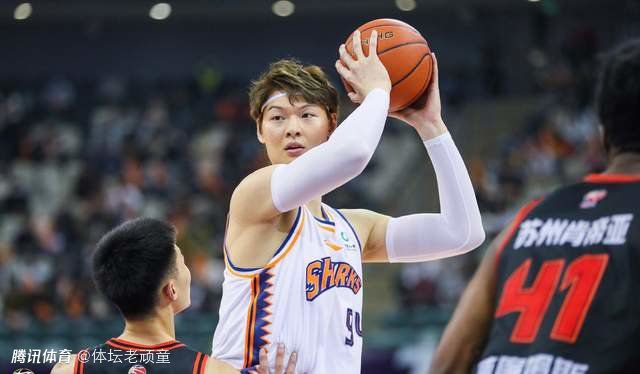 欧美猛男男办公室激情